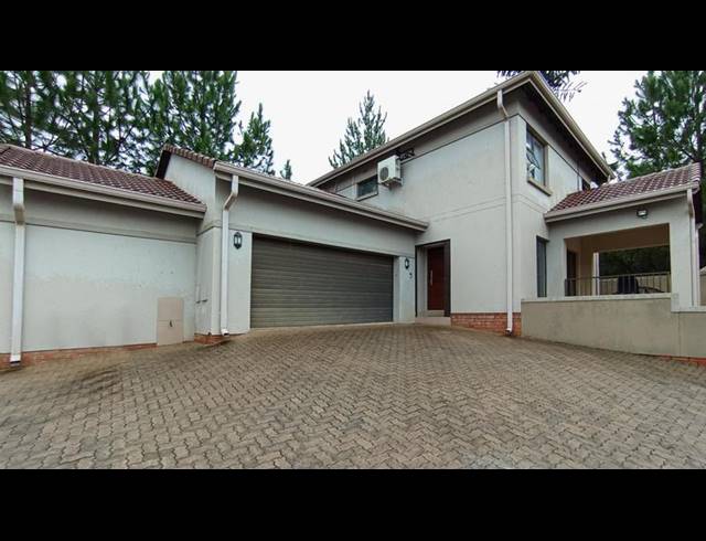 3 BEDROOM HOUSE FOR SALE IN TRES JOLIE